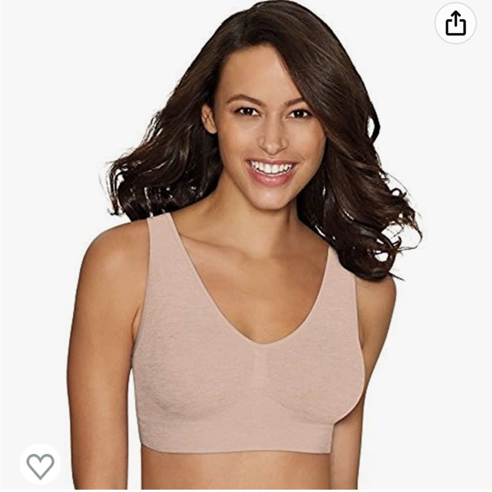 NEW Hanes wireless and seamless bra